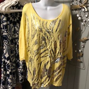 NWT ellumiNation yellow tee size 1X